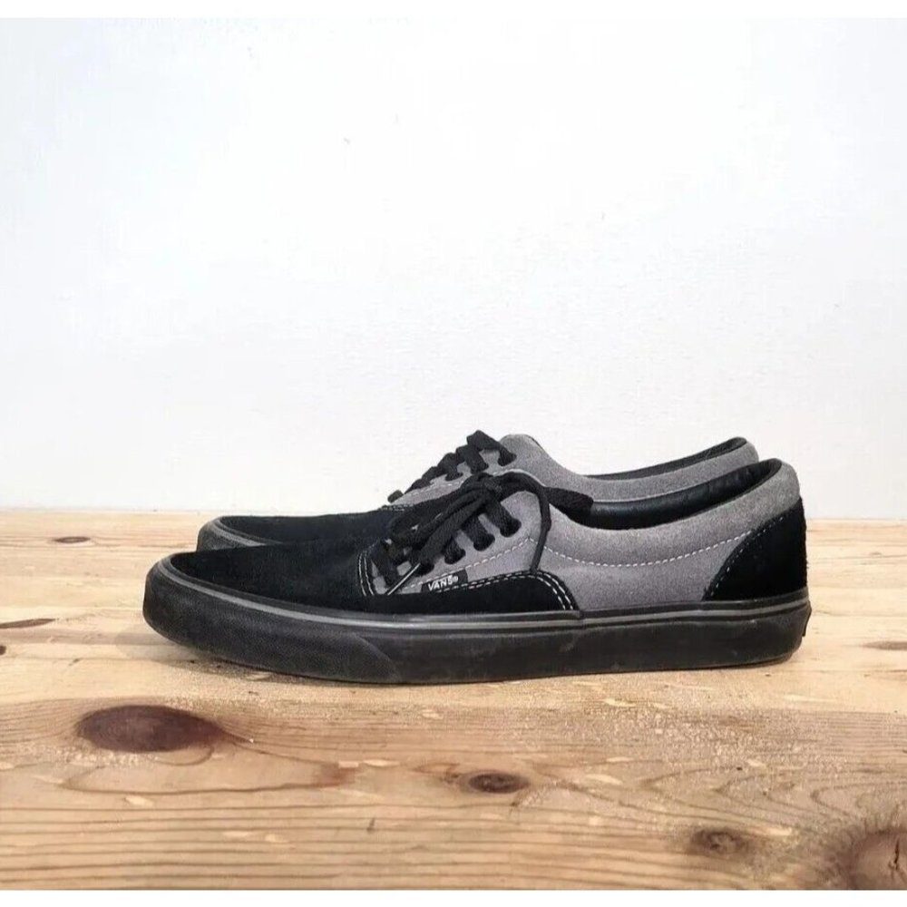 VANS Old Skool Suede Skate Shoes Sneakers Men's Black Gray OG Era Size 10.5 - Picture 1 of 9